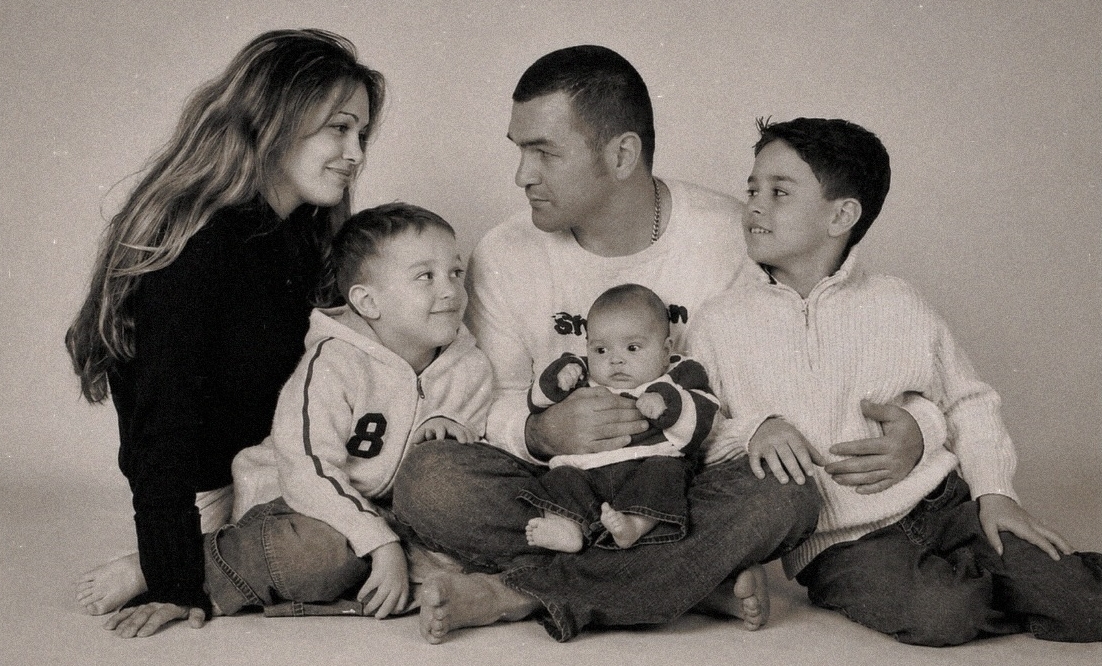 Leonard Doroftei, tată a trei copii: Adrian, Alexandru și Vanessa, care preferă discreția