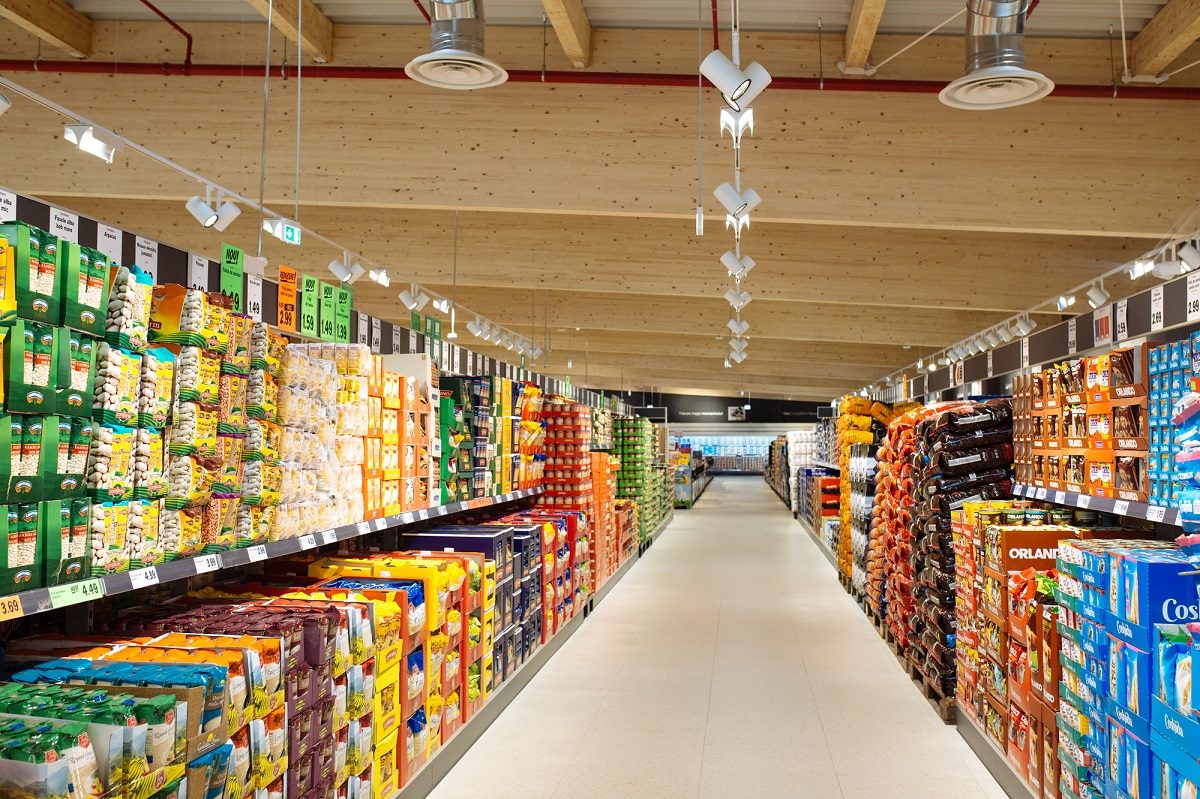 Lidl explică scăderea numărului mediu de angajați în 2025: modernizări și concedii, nu reduceri de personal