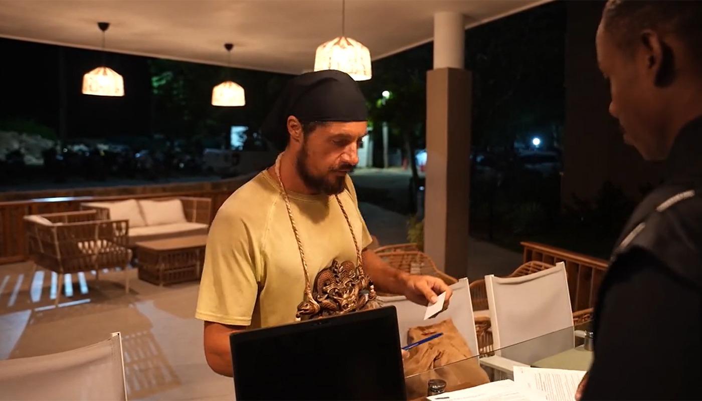 Lucian Popa, întrebarea savuroasă pusă la recepția hotelului din Dominicană după Survivor: „Aveți televizor?”