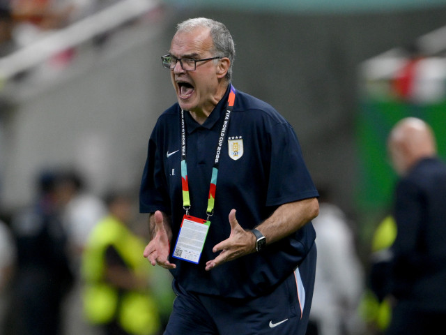 Marcelo Bielsa: „Muslera mi-a cerut să fie înlocuit la pauză” după greșeala cu Spania la CM 2026