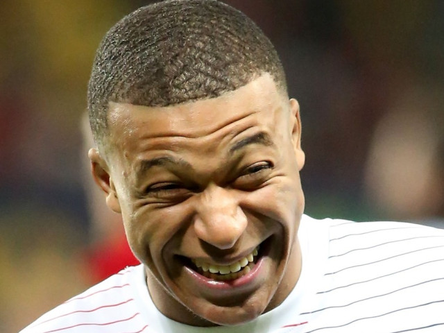 Meciul Franța - Irak, întrerupt două ore din cauza ploii. Mbappe și Deschamps, reacții