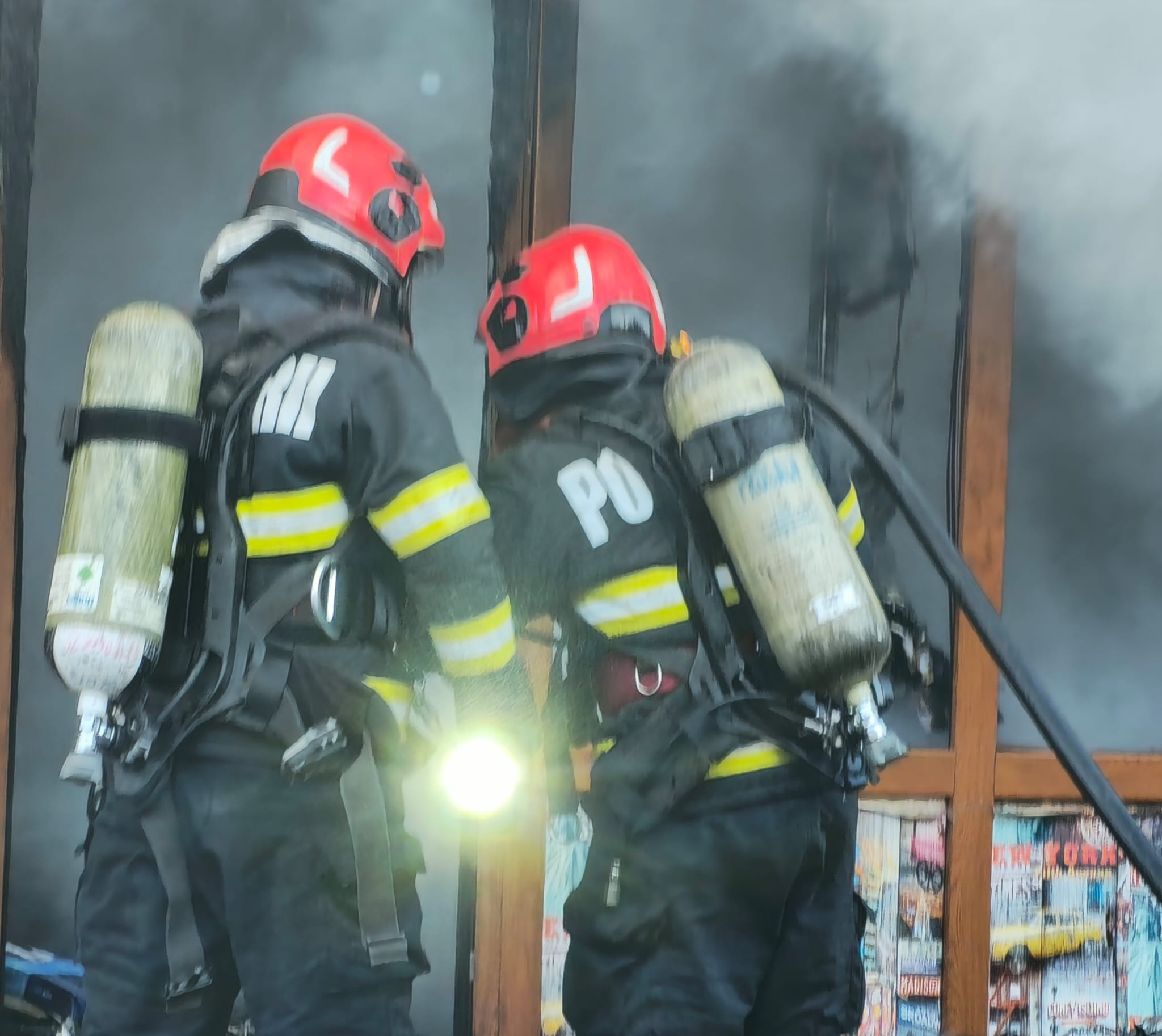 Mesaj RO-Alert în Agigea după un incendiu de gunoi și fier vechi în Portul Constanța