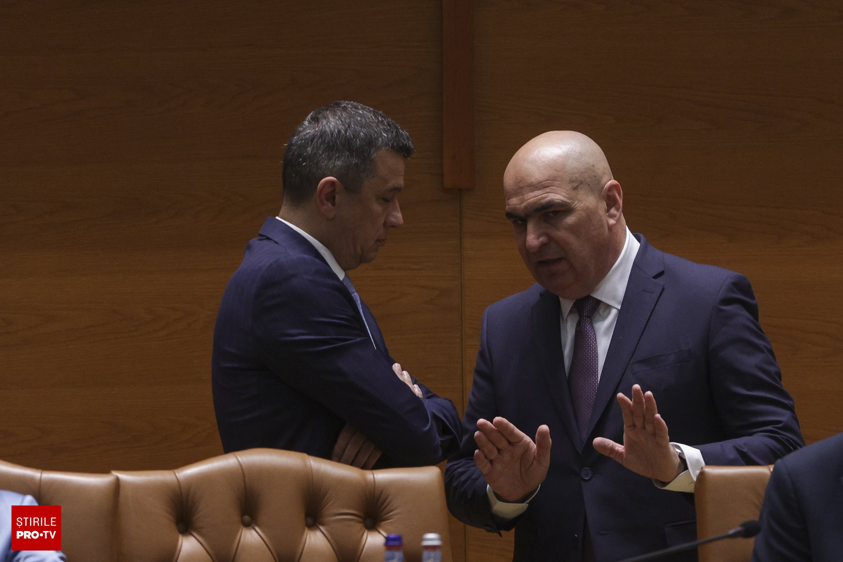 Negocieri pentru noul Guvern în impas: vacanța parlamentară se apropie, risc de amânare până în toamnă