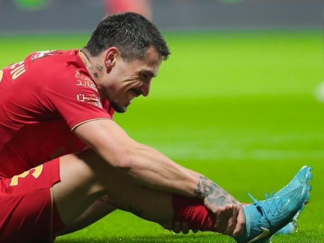 Nicolae Stanciu s-a accidentat și a fost înlocuit la pauză în meciul Dalian Yingbo - Shanghai Shenhua
