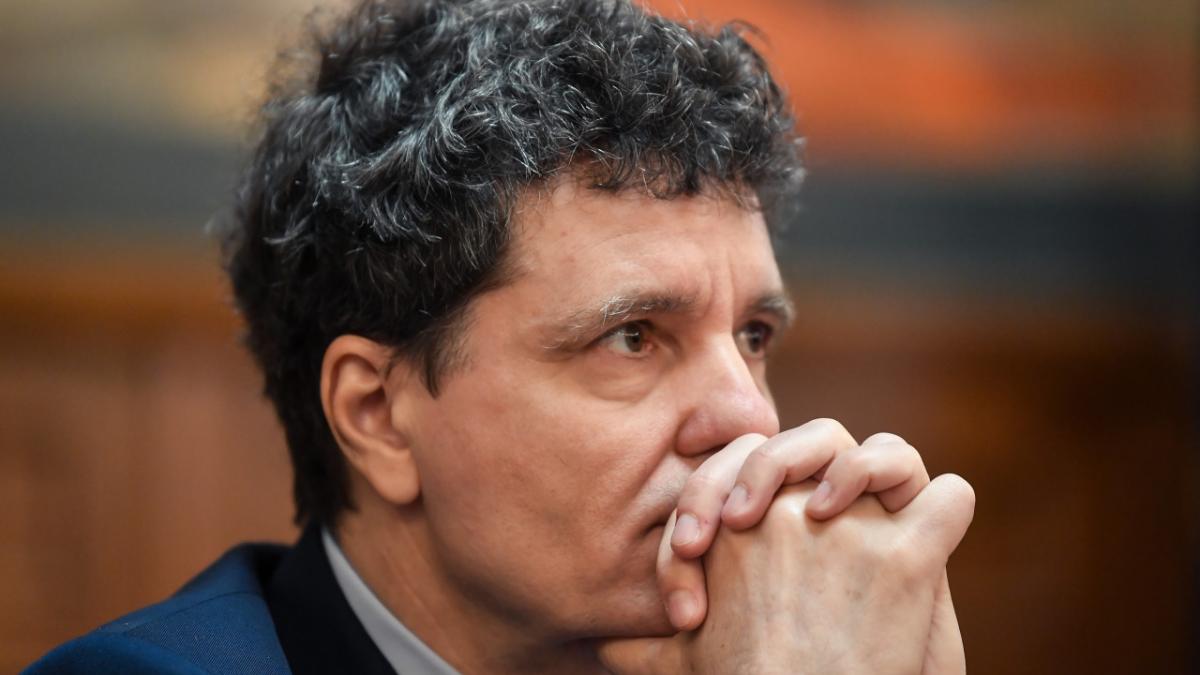 Nicușor Dan, întrebat despre demiterea consilierului care ar fi contactat AUR: „Dacă!”