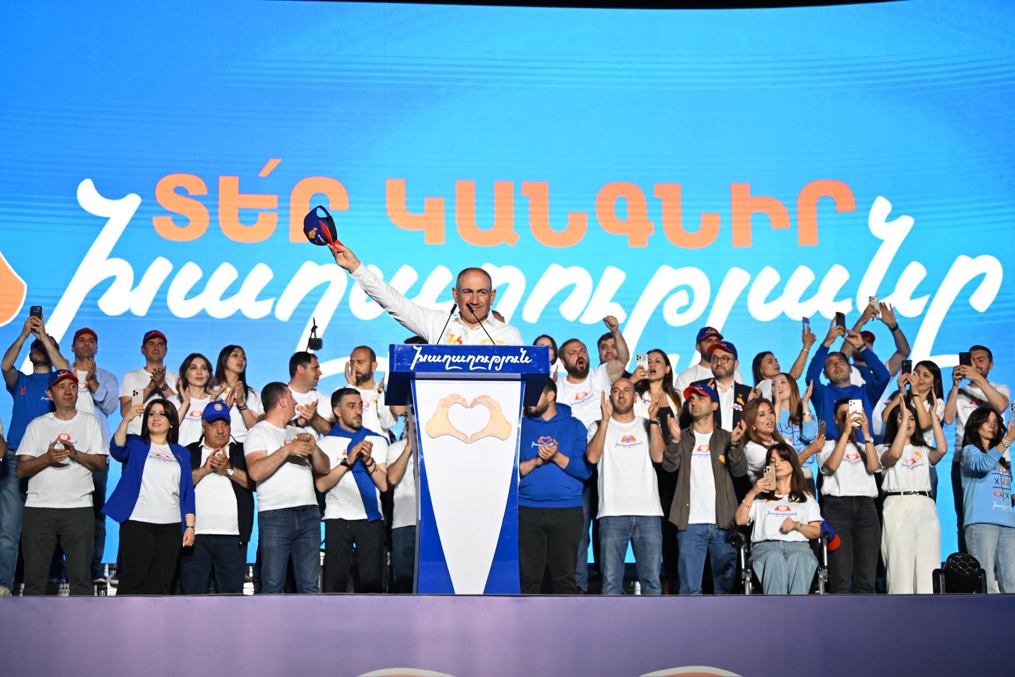 Nikol Pashinyan revendică victoria în alegerile parlamentare din Armenia, cu 52,5% din voturi