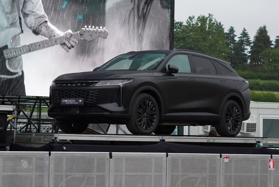 Omoda 9 Black Edition, lansată în România la 55.000 de euro