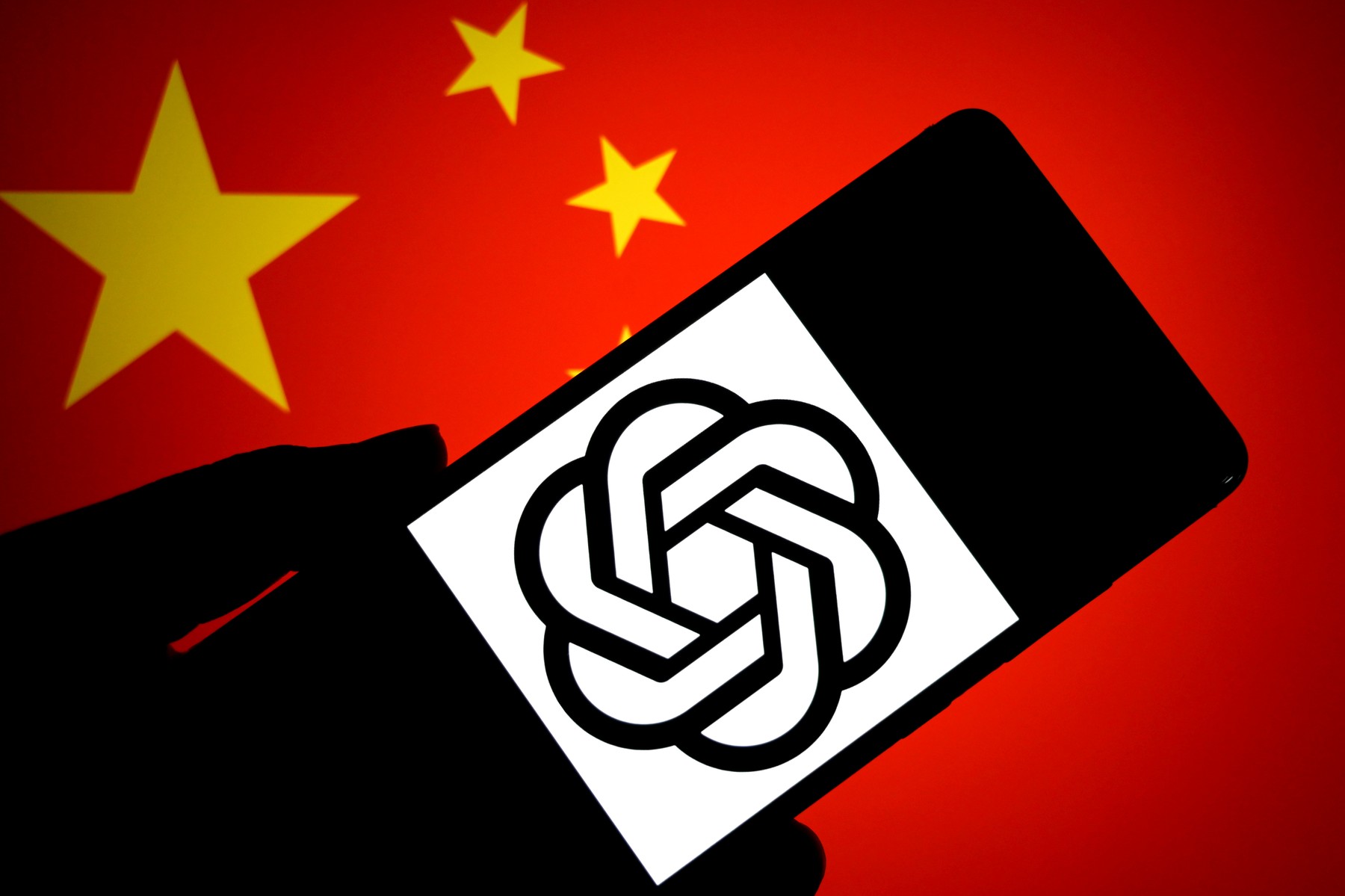 OpenAI: China a folosit ChatGPT pentru propagandă anti-Trump în Occident