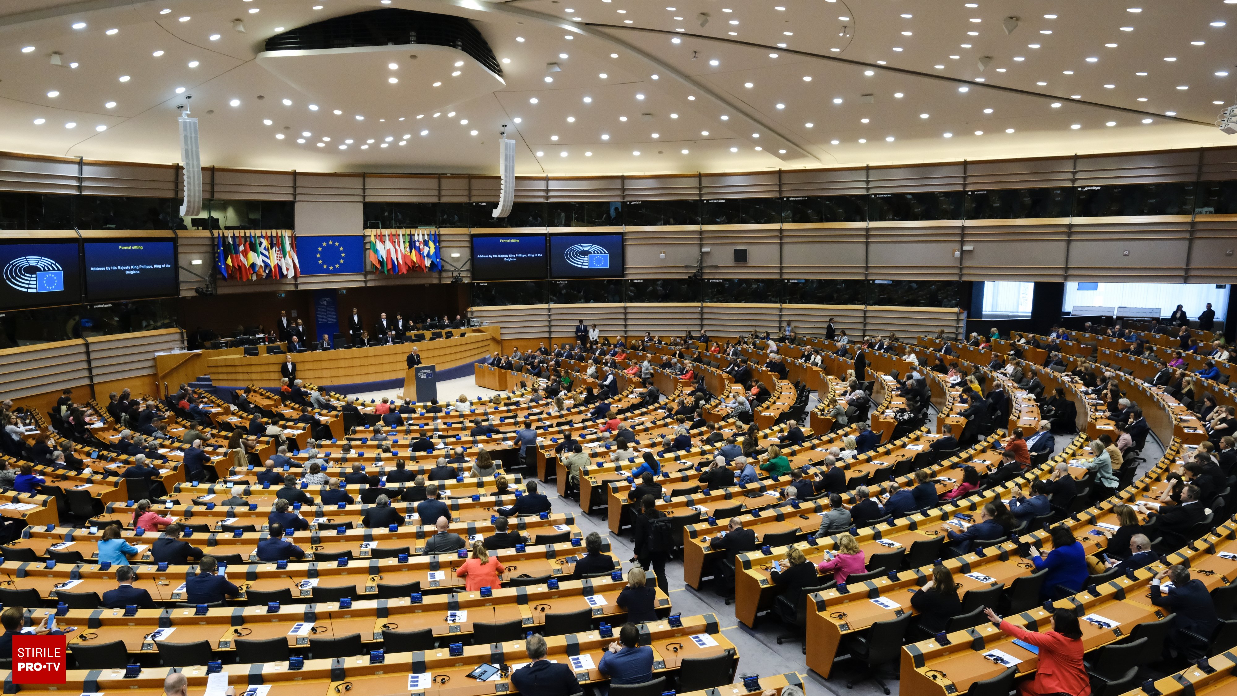 Organizație acuzată de propagandă pro-rusă și teorii cu extratereștri, primită în Parlamentul European