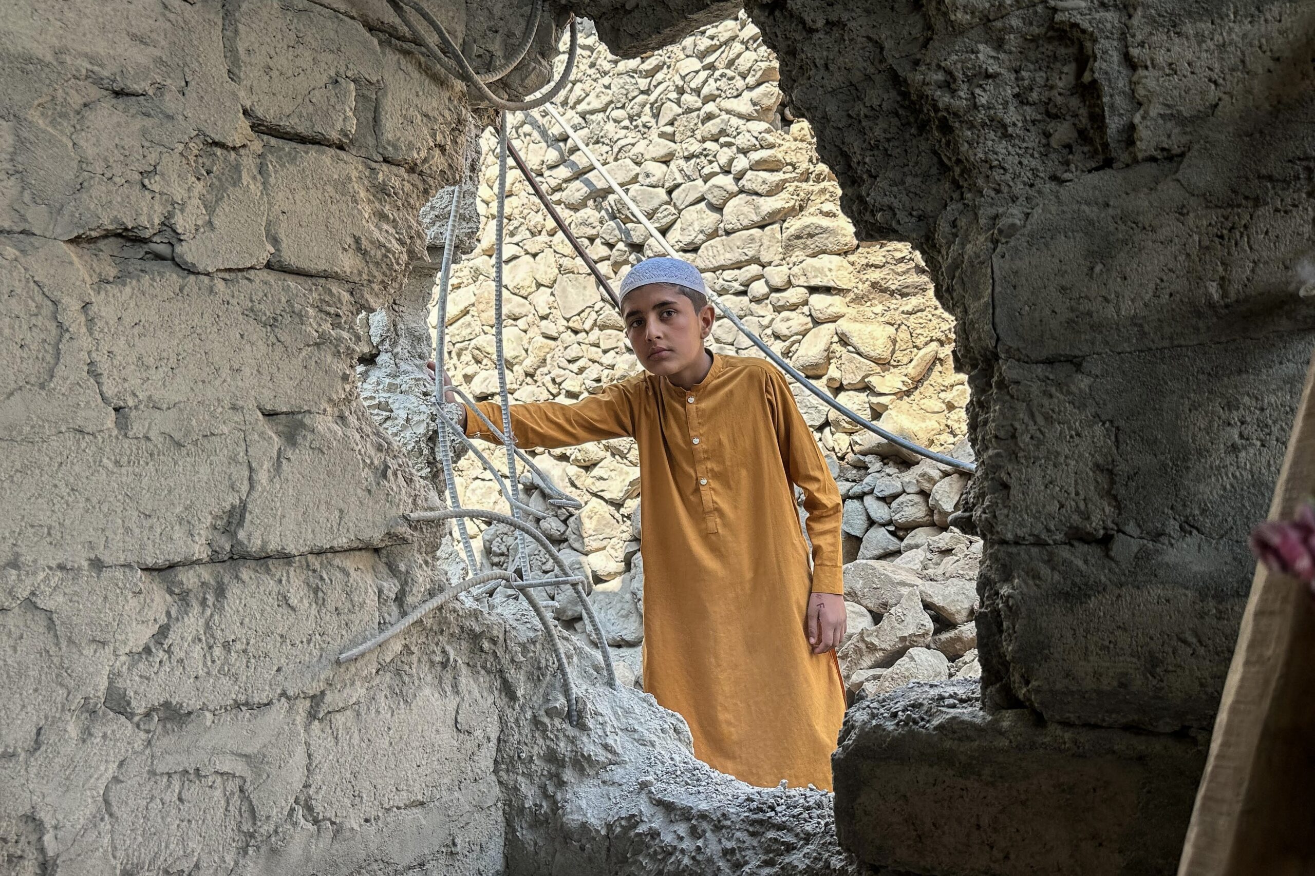 Pakistan atacă din nou Afganistanul: 36 de civili uciși, 163 răniți, în represalii pentru un atac terorist la Karachi
