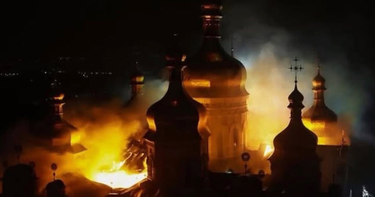 Patriarhia Română, Maia Sandu și Macron condamnă bombardarea Lavrei Pecerska din Kiev de către armata rusă