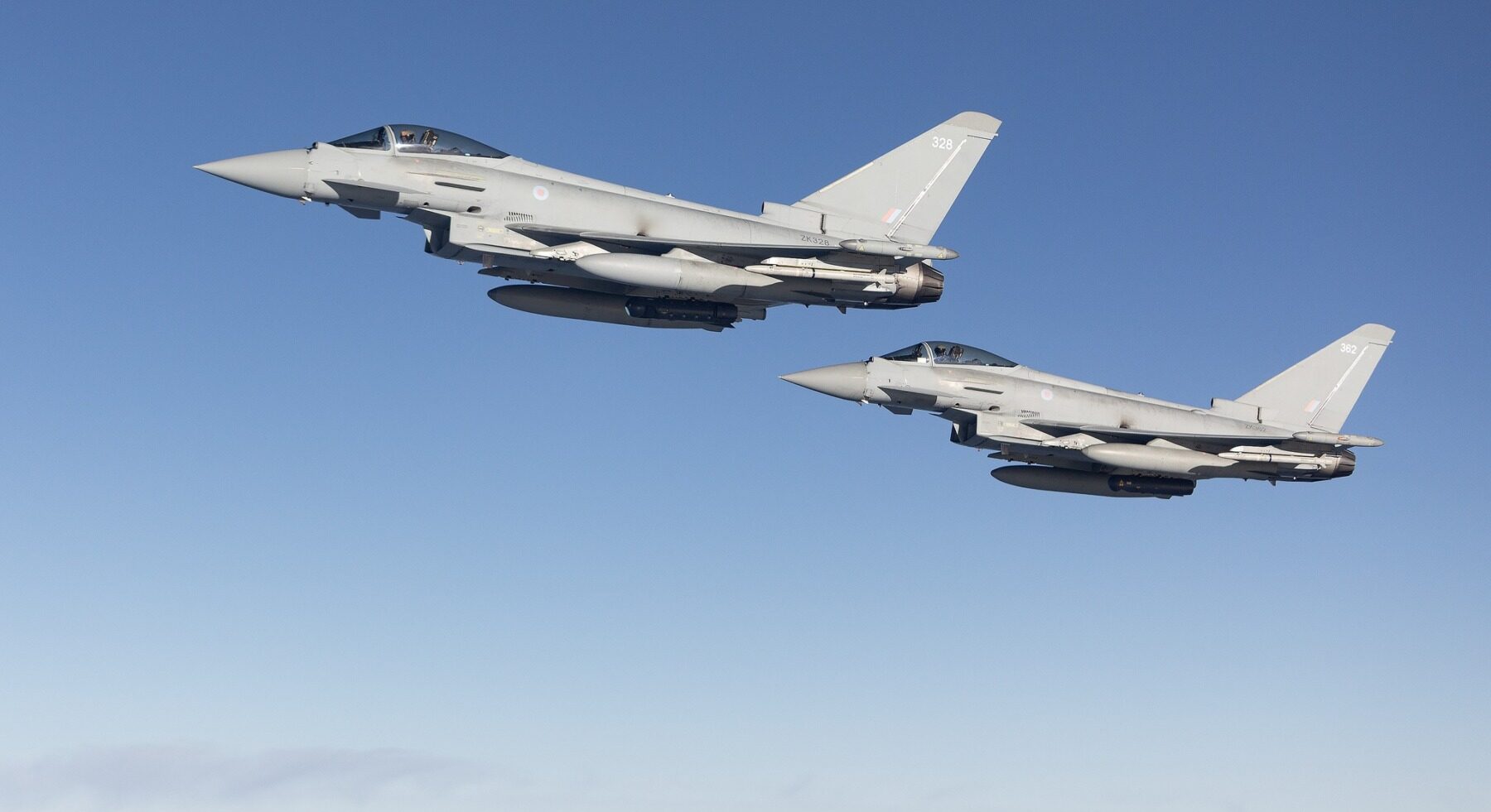 Patru aeronave Eurofighter Typhoon italiene și 180 de militari au sosit în România pentru misiuni NATO