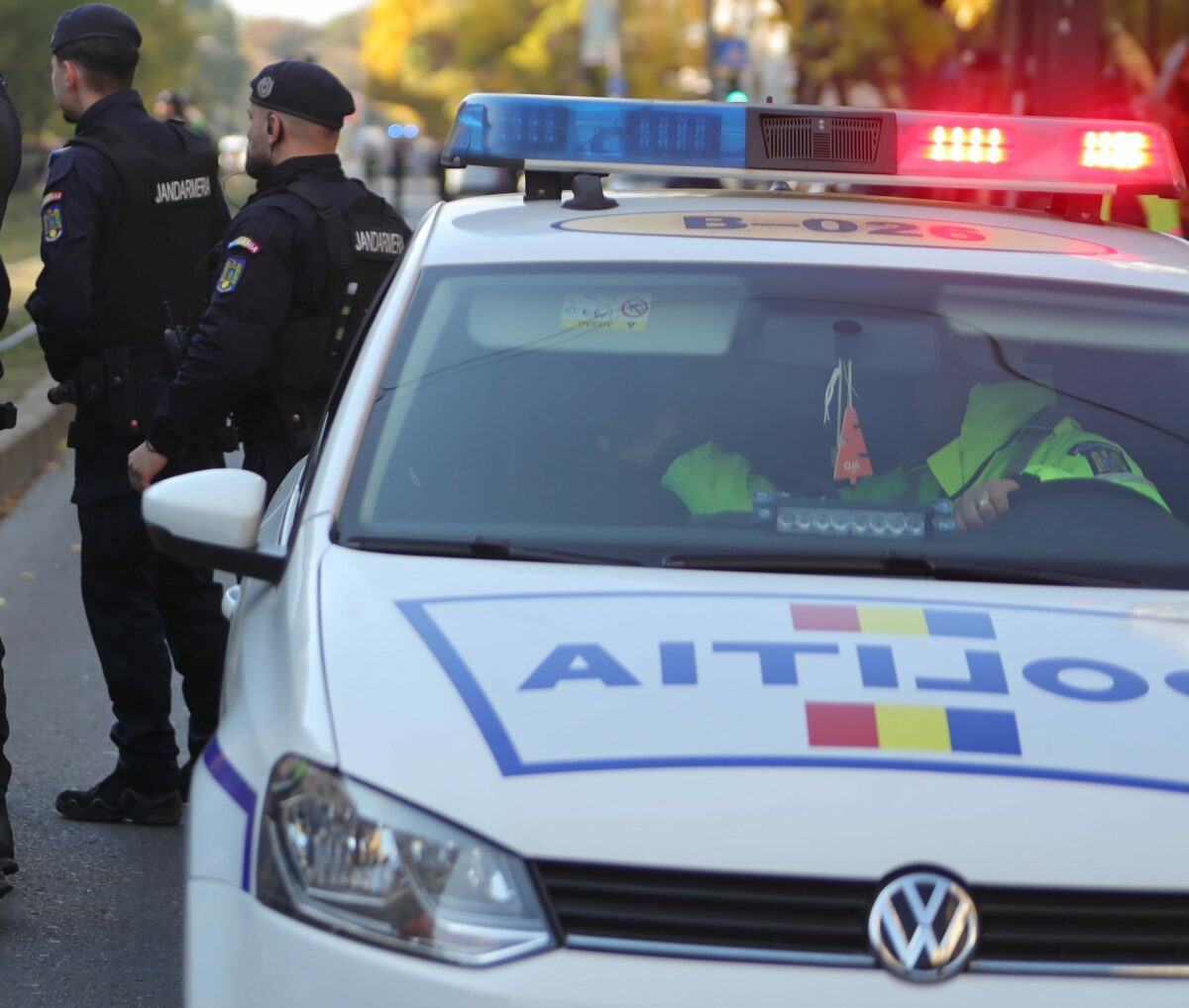 Percheziții în Capitală la două grupări implicate în scandaluri teritoriale: Ștoacă și Toboșarii