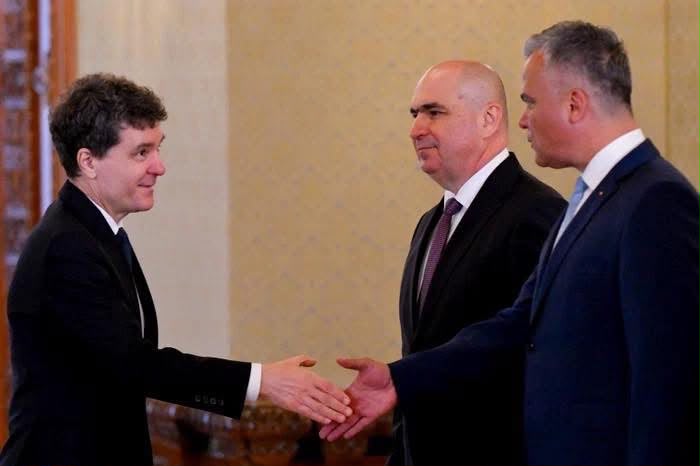 PNL Brăila îl susține pe Adrian Veștea pentru funcția de premier: „A demonstrat că înțelege cum funcționează statul”