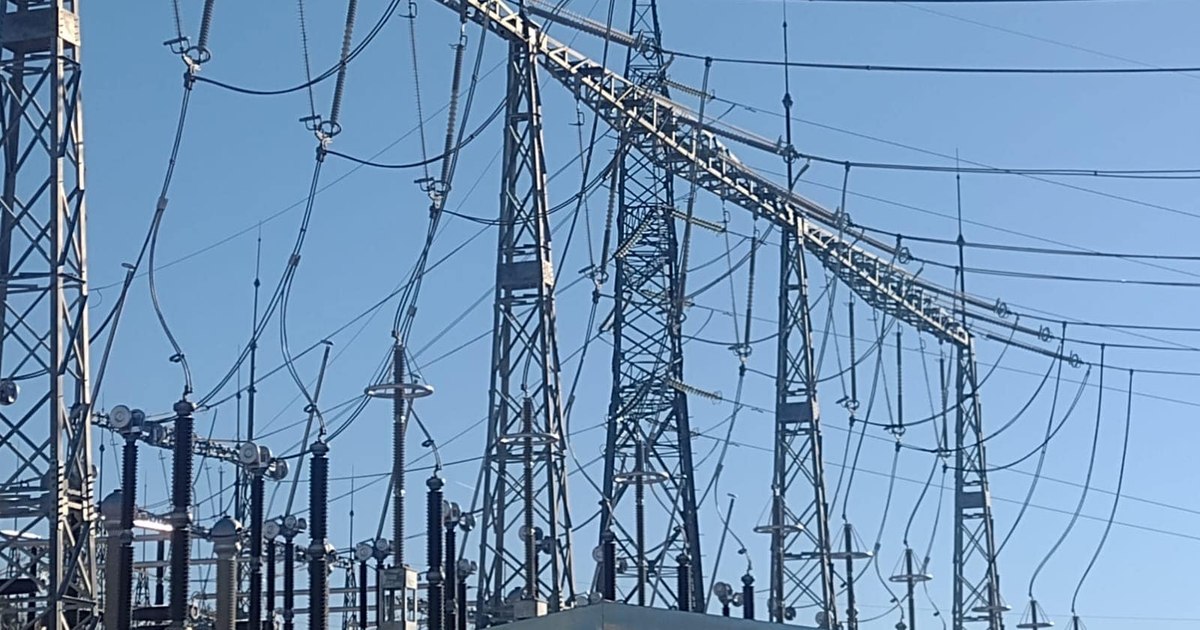 Presa maghiară anunță un posibil blackout în România. Specialiștii: riscul este redus, dar energia va fi tot mai scumpă