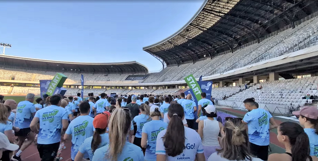 Prima ediție a Cluj Running Festival, desfășurată pe caniculă, a atras alergători de elită