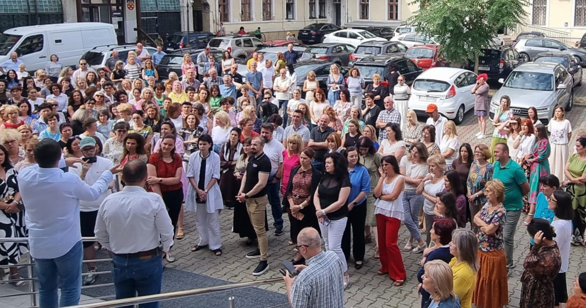 Protest la Finanțe și ANAF: 18.000 de angajați opresc lucrul între 08:00 și 16:00, nemulțumiți de legea salarizării