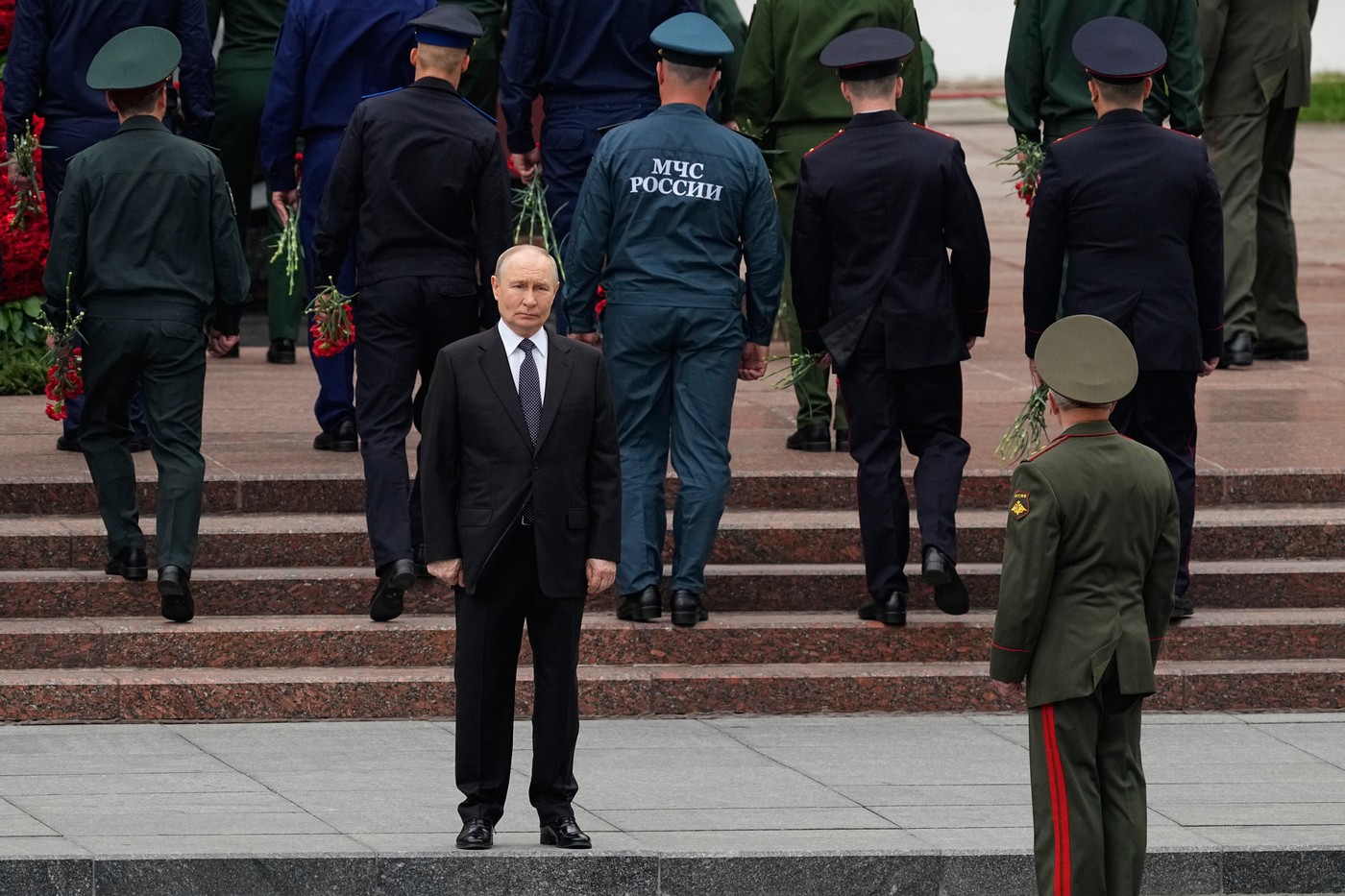 Putin, prins între „șoimii” pro-război, elite și propagandiști. Analiză privind presiunile asupra liderului de la Kremlin