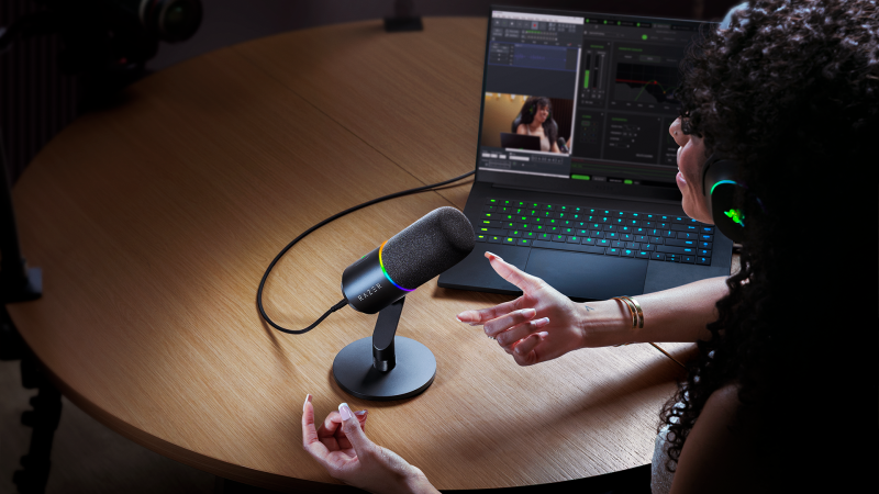 Razer lansează Seiren V3 Pro, microfon dinamic cu înregistrare 32-bit float pentru streameri