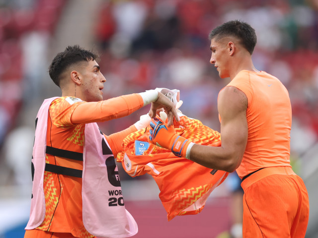 Record istoric la Cupa Mondială! Bielsa l-a schimbat pe Muslera la pauză, după gafa de la golul Spaniei