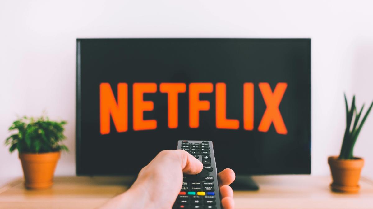 Regizorul Carl Rinsch, condamnat la 30 de luni de închisoare pentru fraudarea Netflix cu milioane de dolari