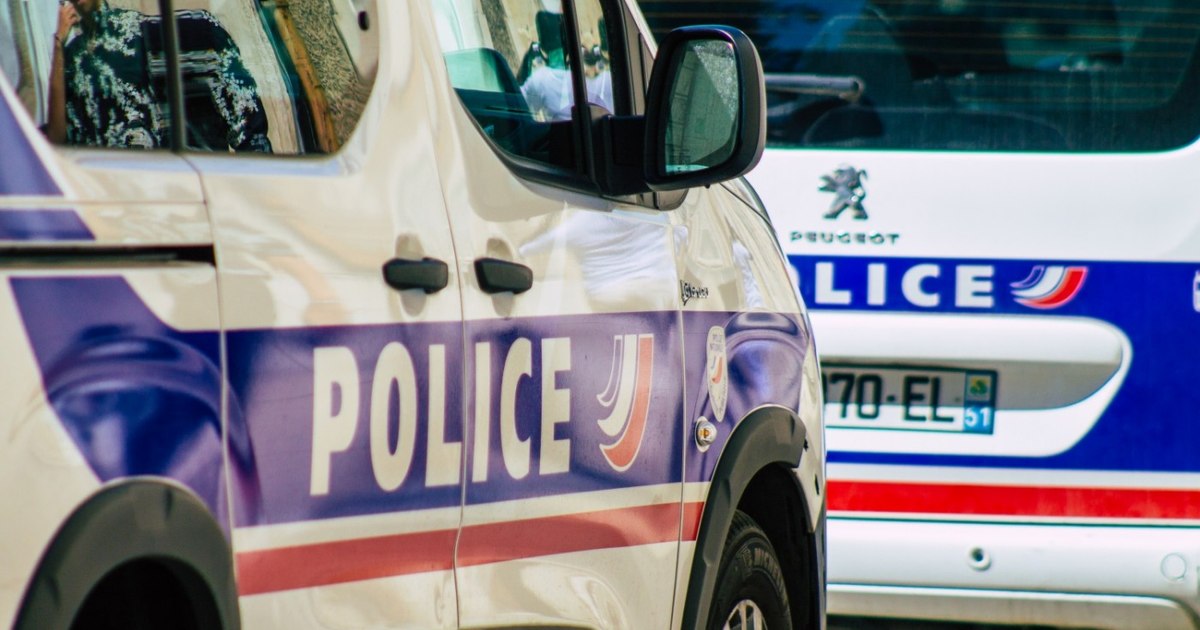 Român de 23 de ani, împușcat de polițiști în Franța după ce a refuzat să oprească la semnal