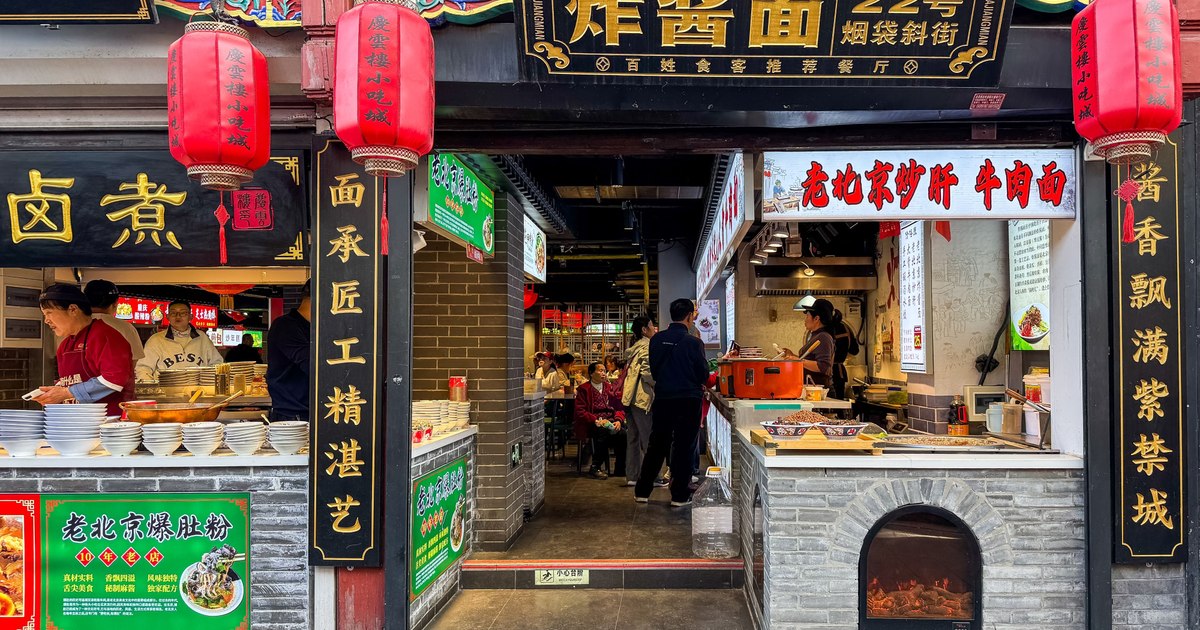 Scandal în Beijing: „Mătușa cu pulpe de gâscă” vindea, de fapt, carne de rață la preț dublu