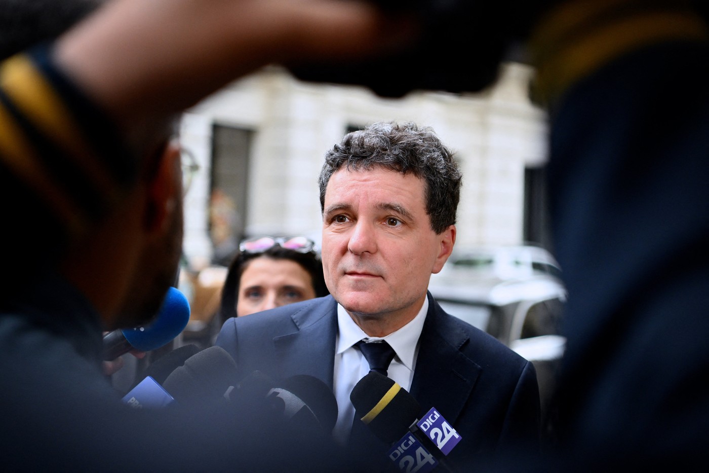 Scriitorul Radu Vancu: Nicușor Dan s-a transformat în „Caroluț”, iar protestele sunt din nou necesare