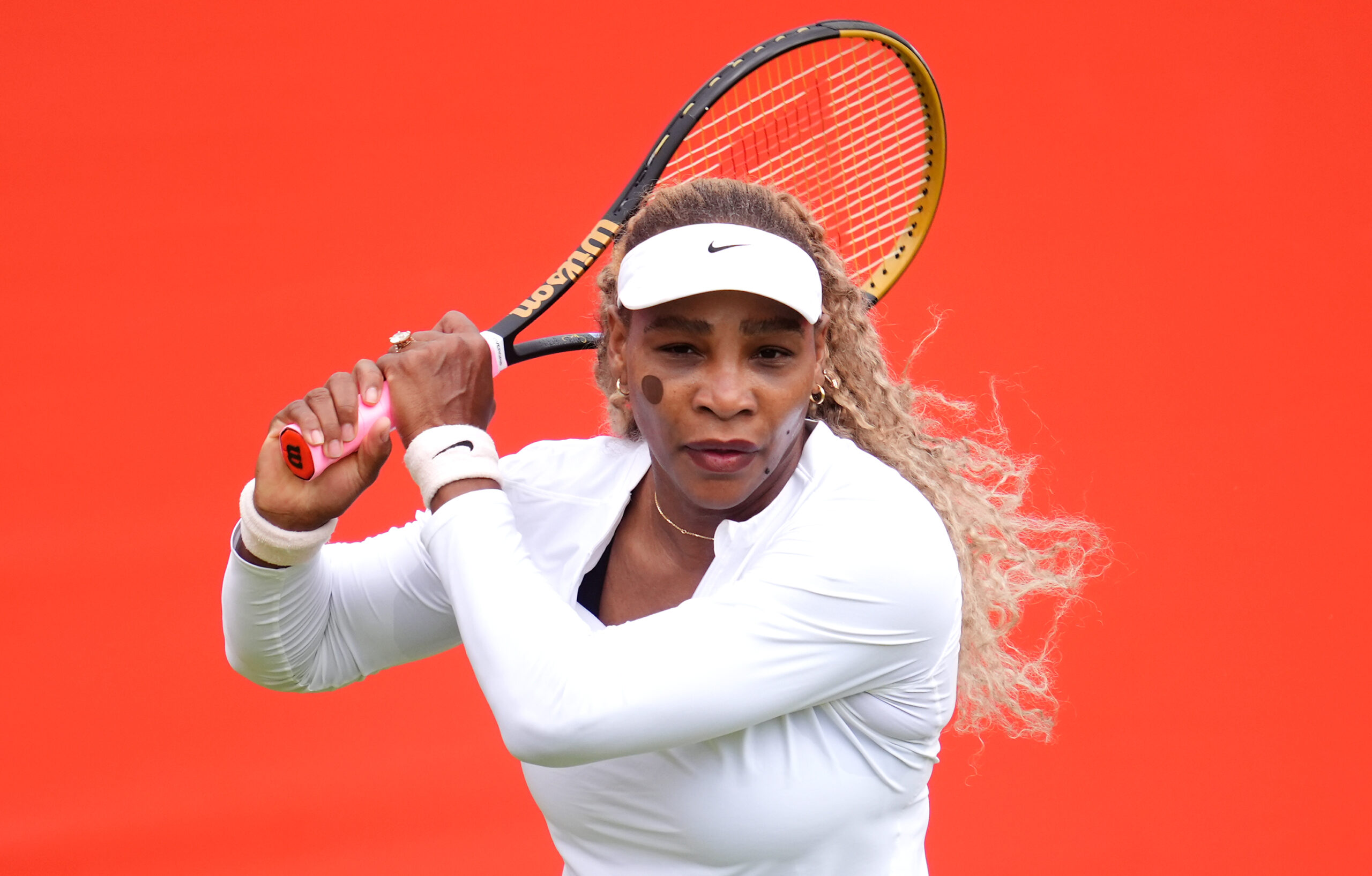 Serena Williams revine la Queen's după 4 ani. Sorana Cîrstea debutează la simplu