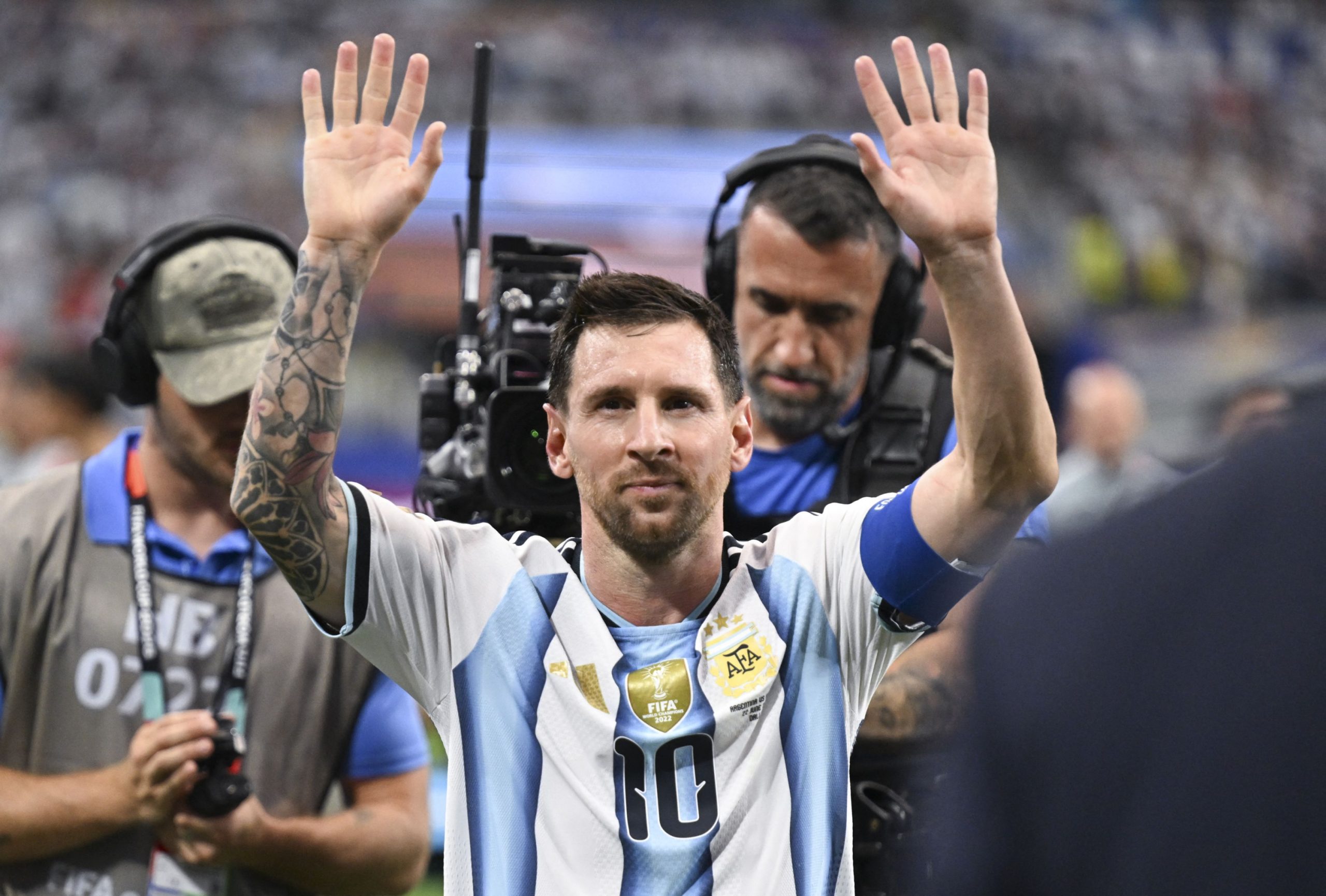 Shakira, mesaj pentru Messi după ce a devenit golgheterul all-time al Mondialului: „Atât de mândră de tine”