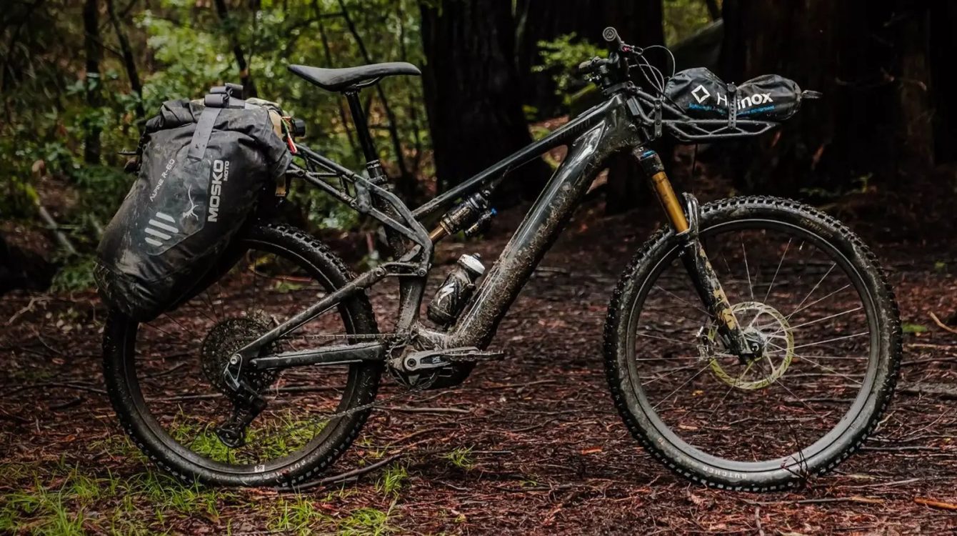 Specialized Turbo Levo 4 X: bicicleta electrică de 10.300 de euro care înlocuiește SUV-ul de aventură