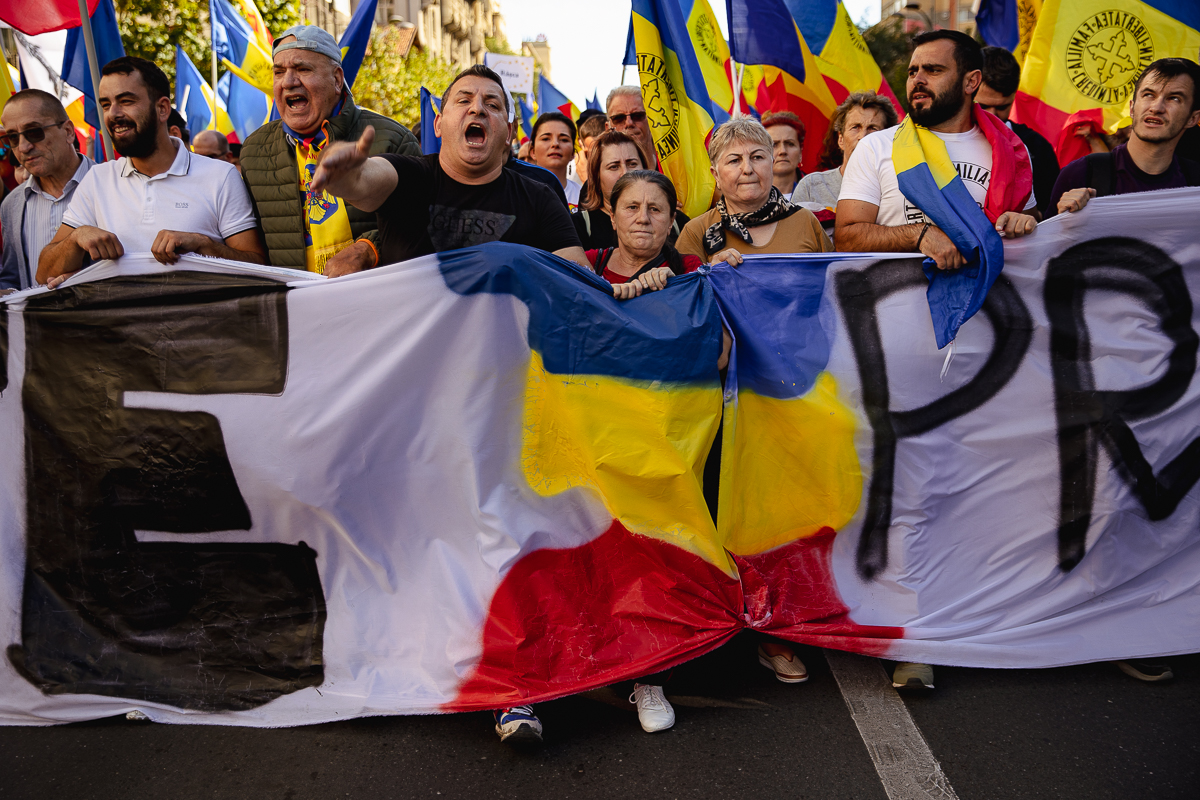 Studiu: Votanții suveraniști, în special din orașe mici, cu locuri de muncă prost plătite și nemulțumiri acumulate
