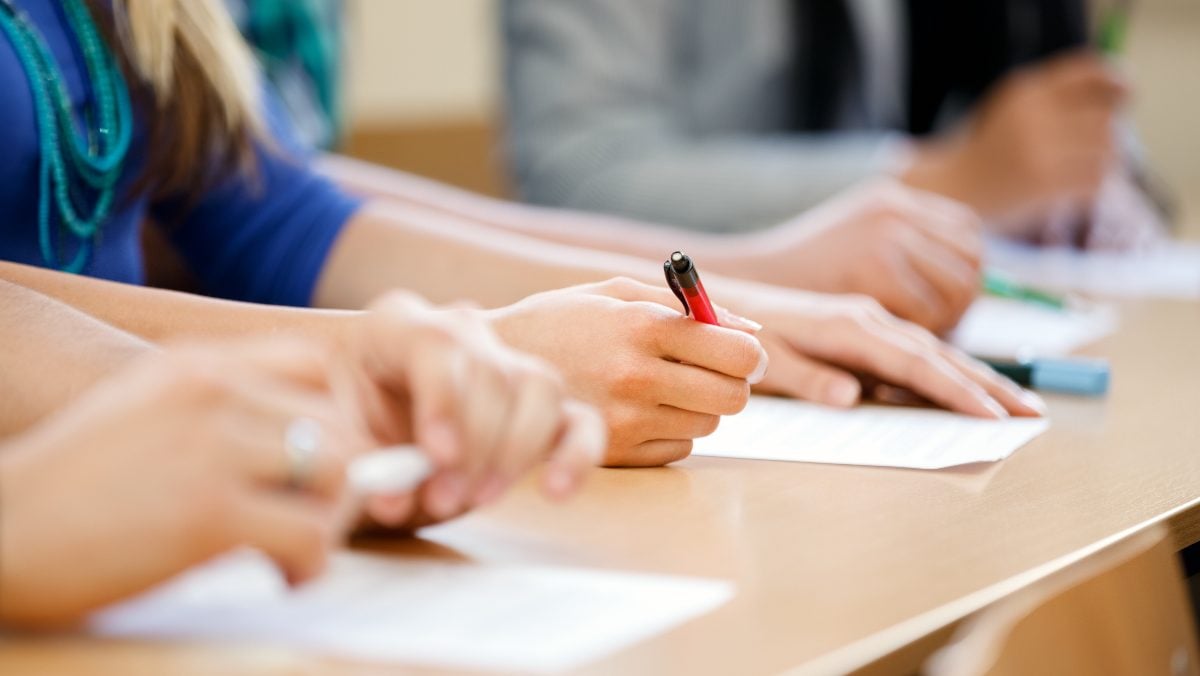 Subiecte Română BAC 2026: Bacovia și Arghezi, punctaj și detalii. Doi elevi eliminați în Timiș