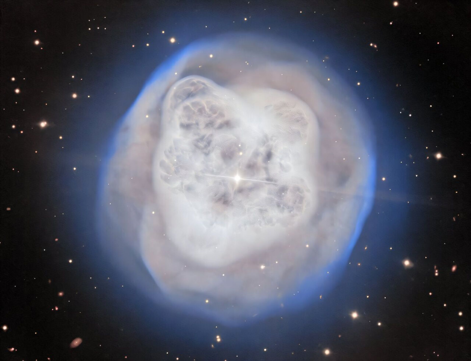 Telescopul Gemini a dezvăluit detalii spectaculoase despre „Nebuloasa Globului de Cristal”