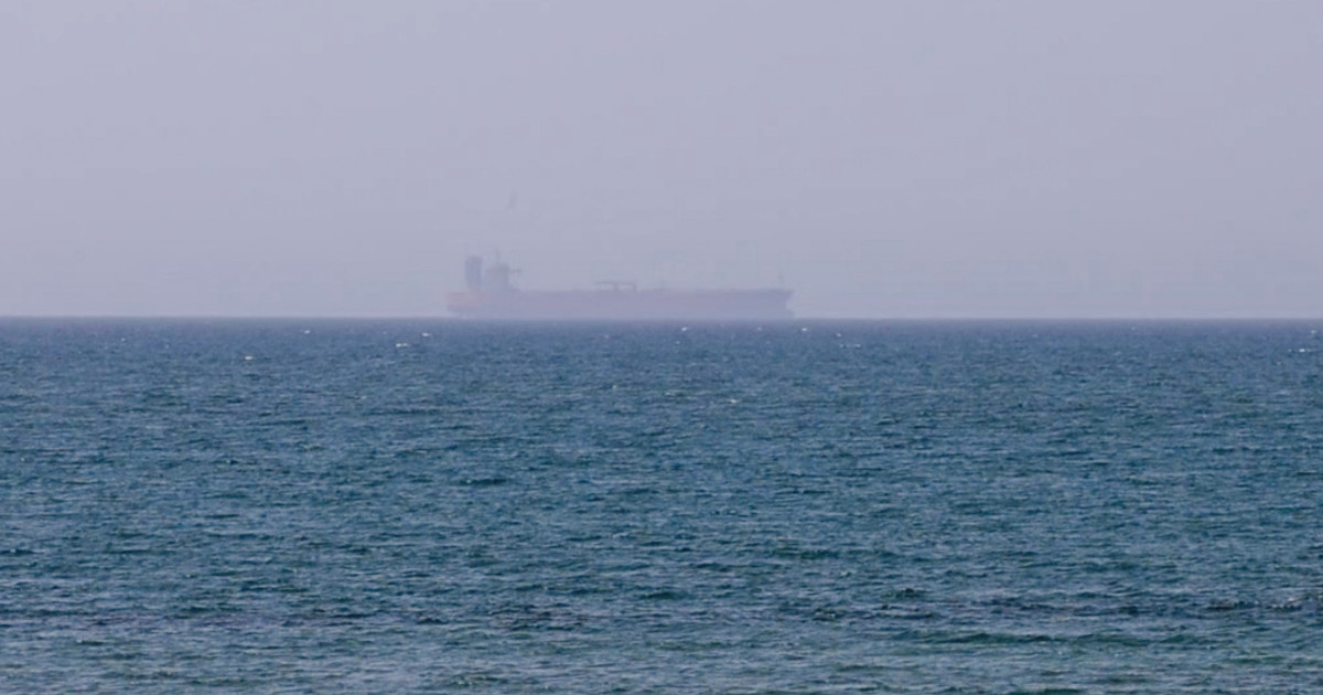 Traficul maritim în Strâmtoarea Ormuz a scăzut drastic după anunțul Iranului de închidere