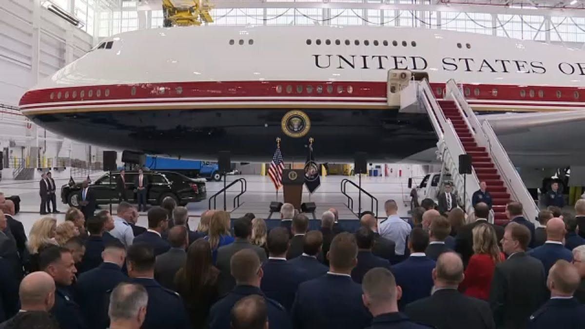 Trump a prezentat noul Air Force One, un Boeing 747 donat de Qatar, în valoare de 400 de milioane de dolari