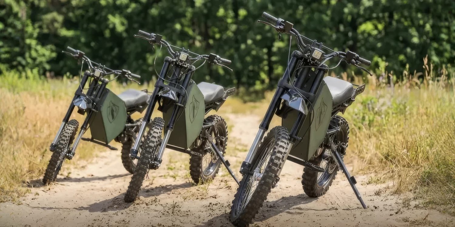 Ucraina aprobă motocicleta electrică Wolfstorm pentru front: autonomie 100 km, transportă doi militari