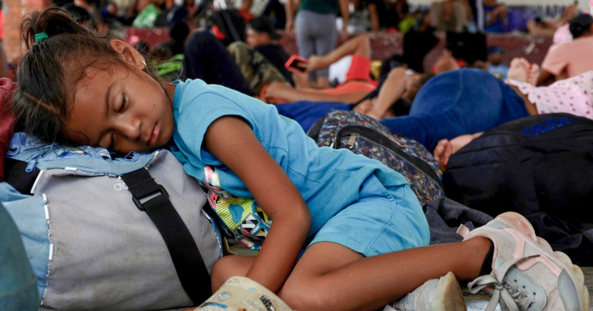 UE aprobă centre în afara Europei pentru migranții ilegali, după un acord între eurodeputați și statele membre