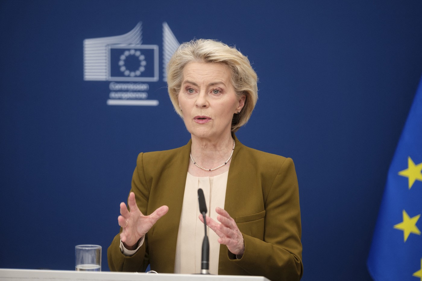 UE începe oficial negocierile de aderare cu Ucraina și Republica Moldova