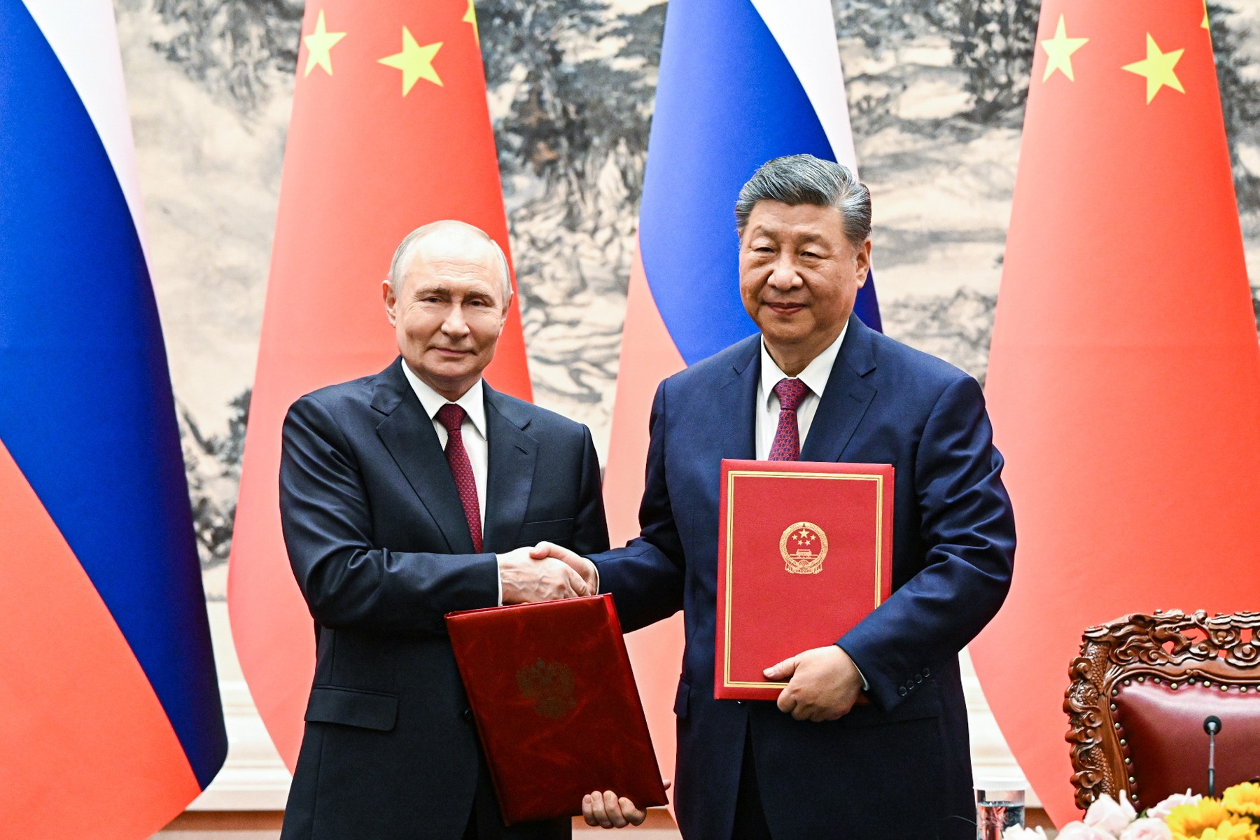 UE propune sancționarea a patru companii chineze pentru sprijinirea războiului Rusiei în Ucraina