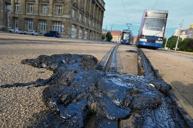 Val de căldură extremă în Europa: incendii de pădure, decese și recorduri de temperatură