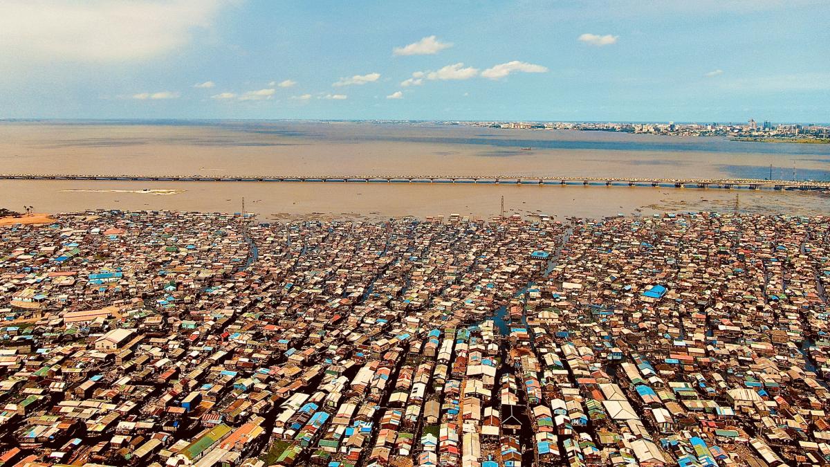 „Veneția Africii”, cea mai mare mahala plutitoare din lume, amenințată cu demolări masive în Nigeria