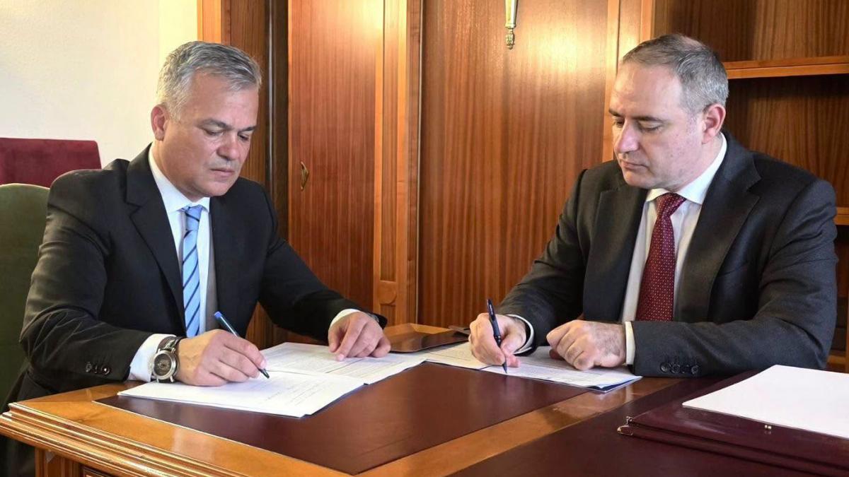 Veștea anunță discuții cu Nazare, viitorul ministru al Finanțelor, și avertizează asupra riscului de retrogradare la „junk”