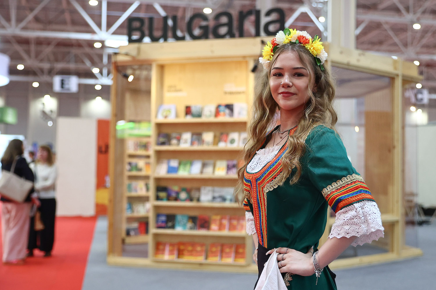 Weekend în București: Bookfest, festivalul florilor, jazz și Nadia Comăneci la Arcul de Triumf