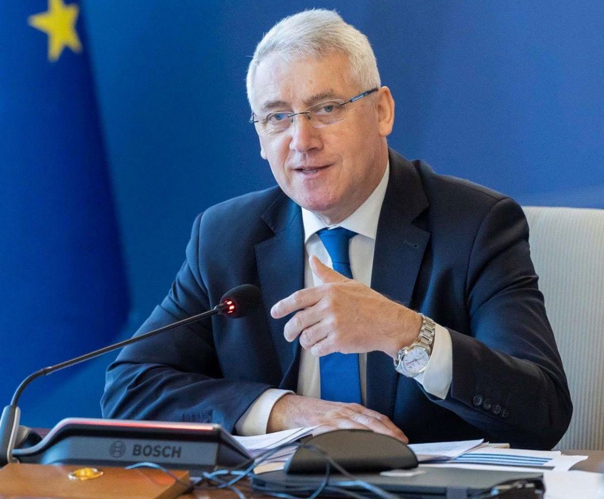 Adrian Țuțuianu: Alegerile anticipate sunt aproape imposibil de organizat acum din cauza lipsei de legislație și Guvern interimar