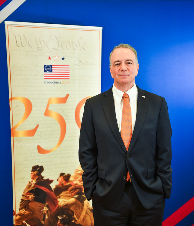 Ambasadorul SUA: România și SUA, legate de valorile occidentale – credința, familia și munca asiduă