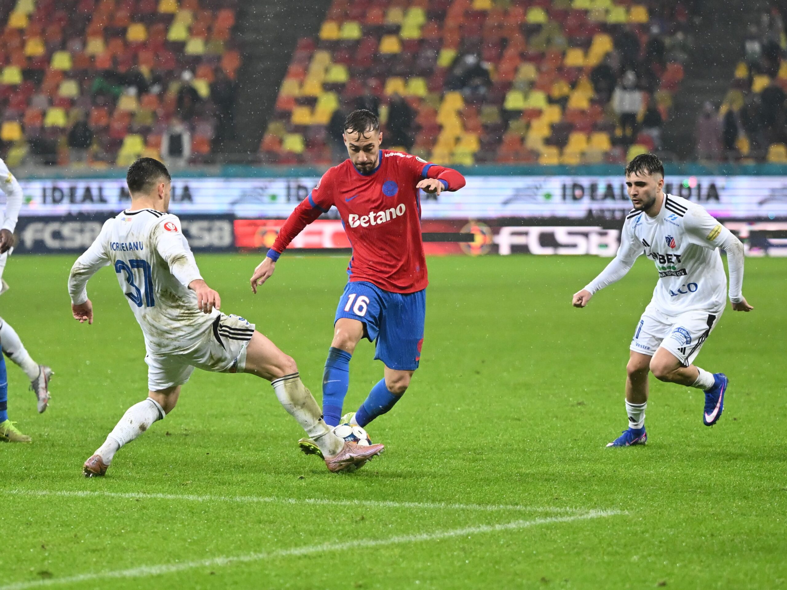 Anderlecht va face o ofertă oficială pentru Mihai Lixandru, mijlocașul lui FCSB