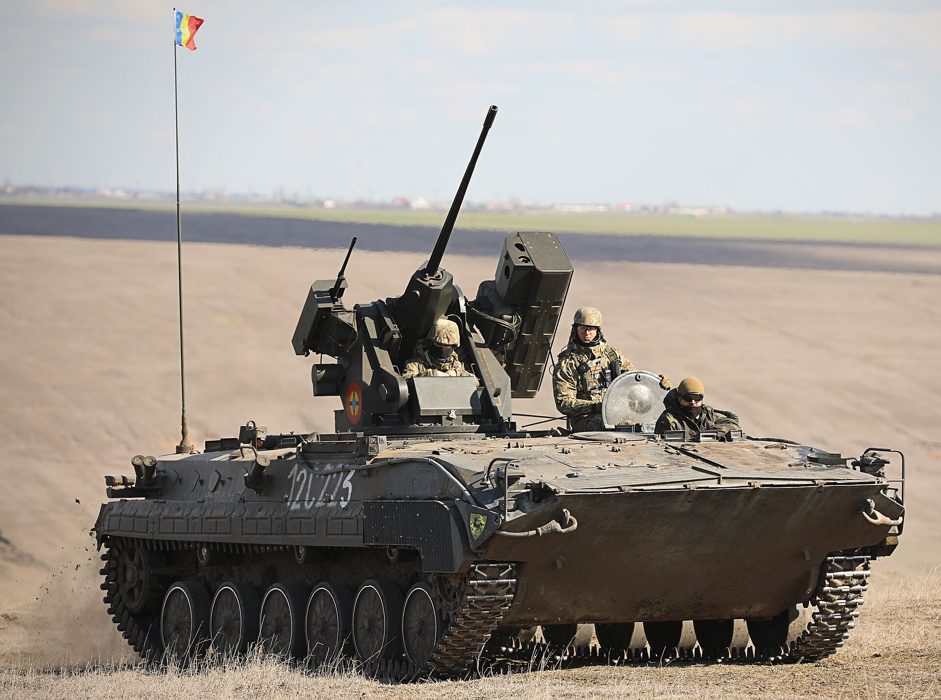 Armata Română încă folosește TAB-77 și MLI-84M „Jderul” din era sovietică, atrage atenția un general în rezervă