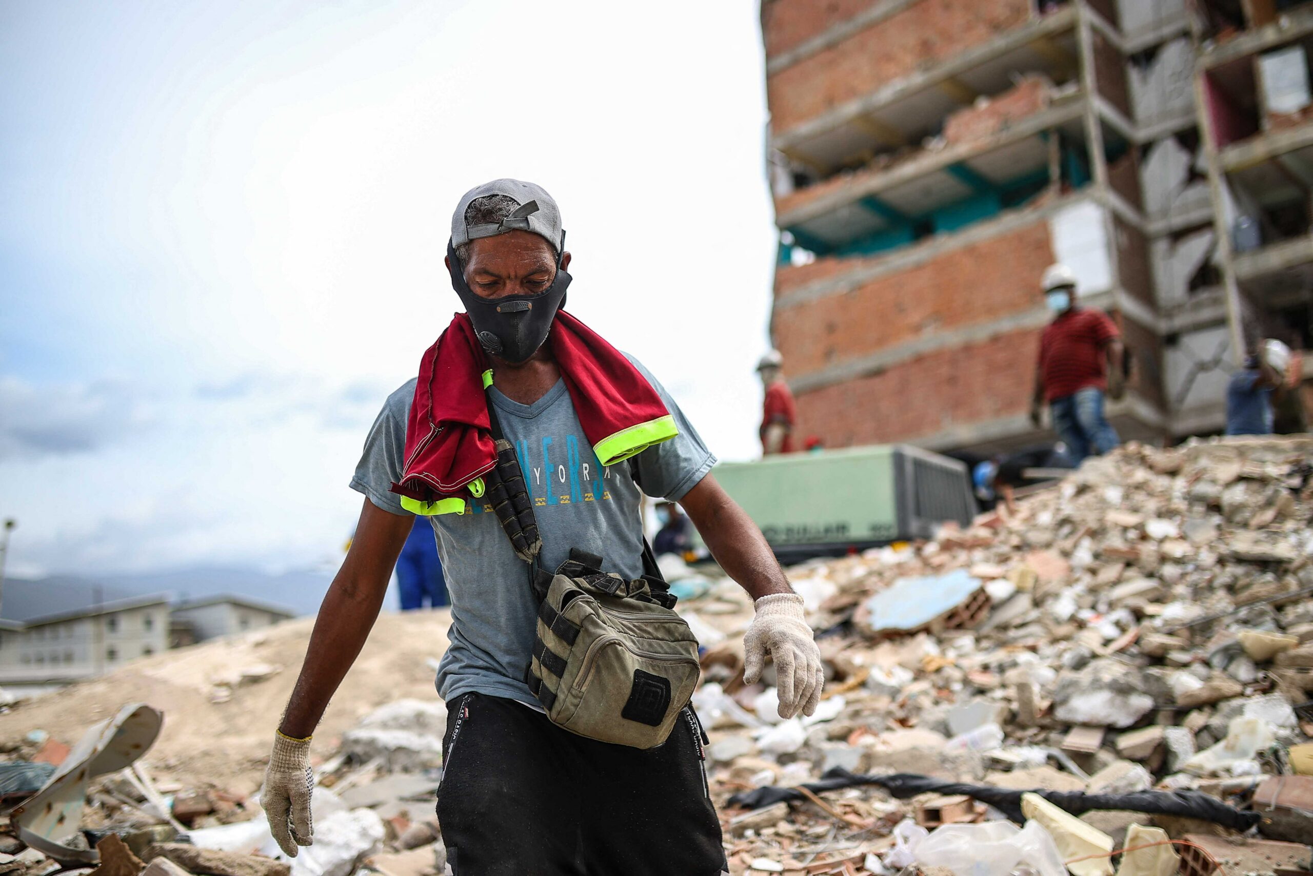 Bilanțul cutremurelor din Venezuela urcă la 2.295 de morți; medicii avertizează asupra riscului de infecții