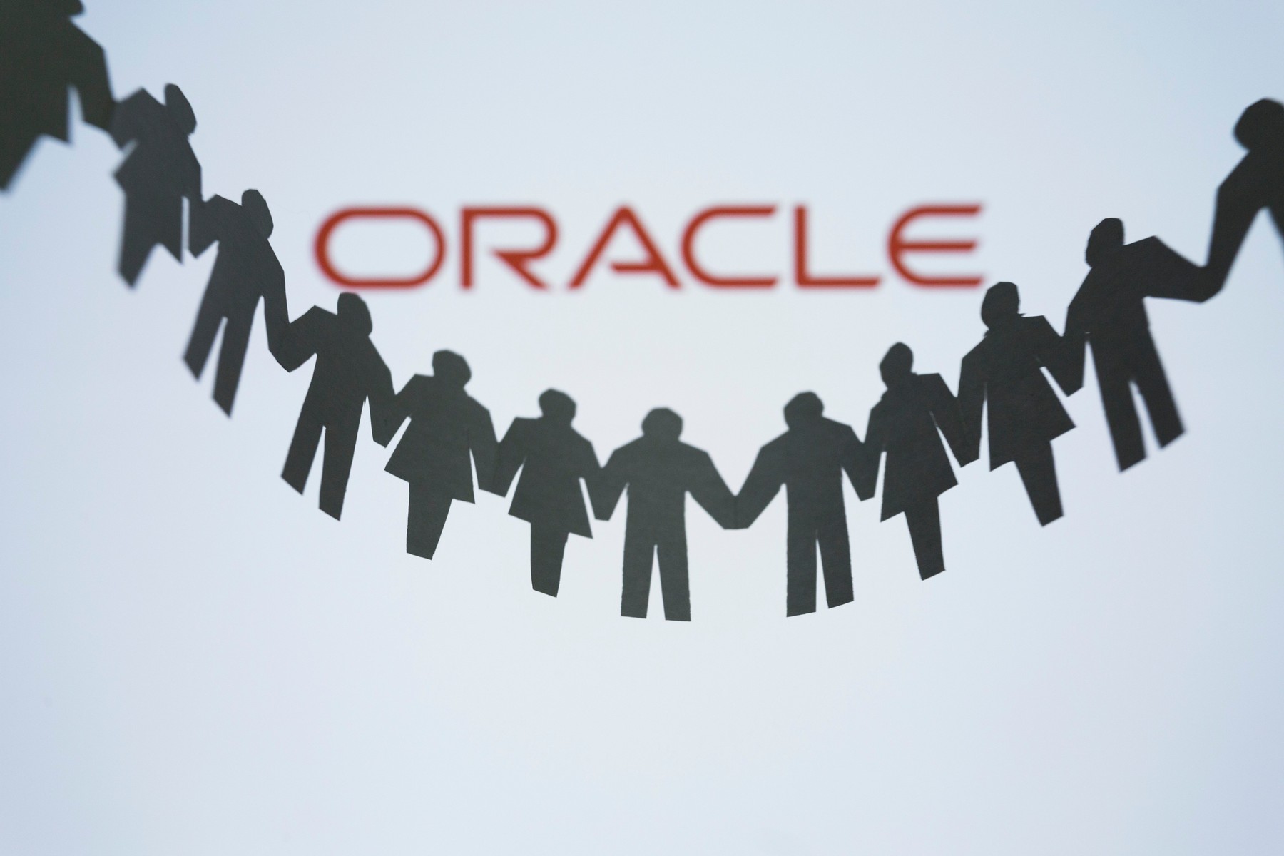 BNS acuză Oracle România de concedierea liderilor sindicali și blocarea negocierilor colective